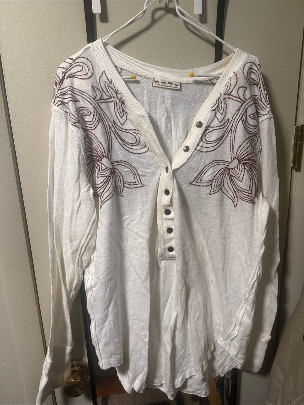 Free People White Long-Sleeve Henley with Brown Floral Embroidery Sz L